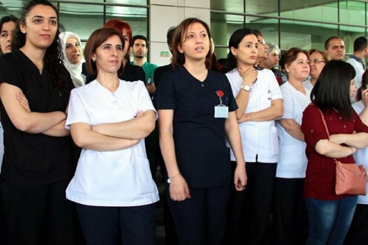 Sağlık &ccedil;alışanlarından tedbir &ccedil;ağrısı: Artık size yalvarıyoruz