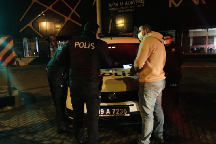 Polisin 'dur' ihtarına uymayan s&uuml;r&uuml;c&uuml; alkoll&uuml; &ccedil;ıktı