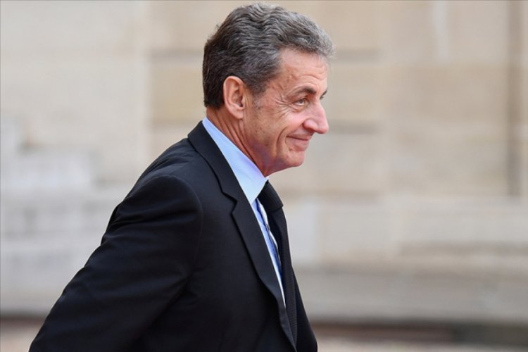 Sarkozy'nin yolsuzlukla yargılandığı davada 4 yıl hapsi istendi