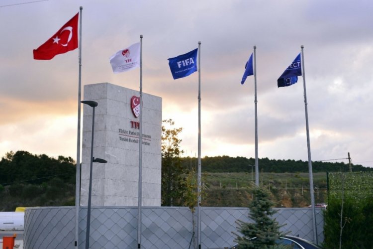 TFF: Hakemlerimize g&uuml;veniyor, inanıyor ve destekliyoruz