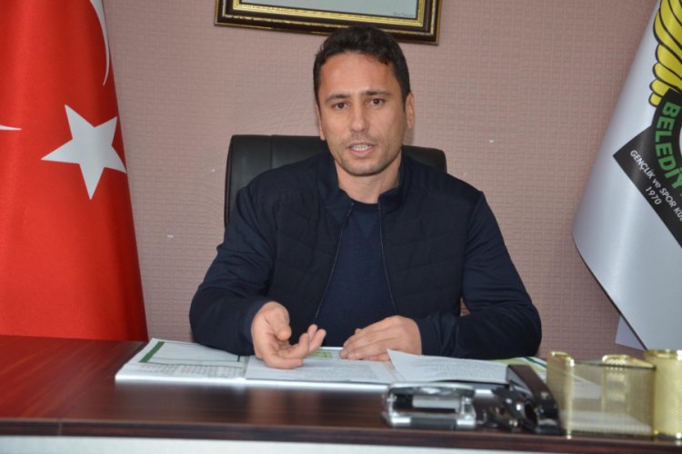 Akhisarspor'da Cem Kav&ccedil;ak gitti