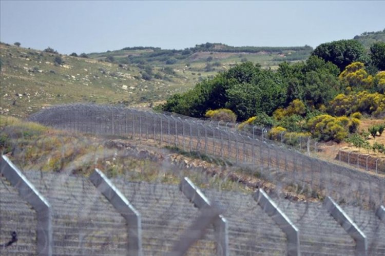 İsrail g&uuml;&ccedil;leri Golan Tepeleri'nde 10 Suriyeliyi yaraladı