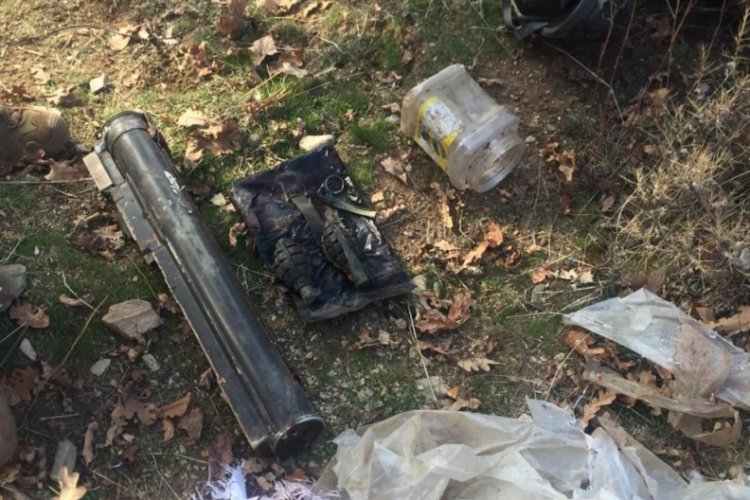Mağarada PKK'nın lav silahı ve el bombaları bulundu