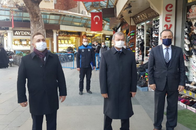 Bursa İneg&ouml;l Kaymakamı Ş&uuml;kr&uuml; G&ouml;r&uuml;c&uuml;, Kovid-19 denetimlerine katıldı
