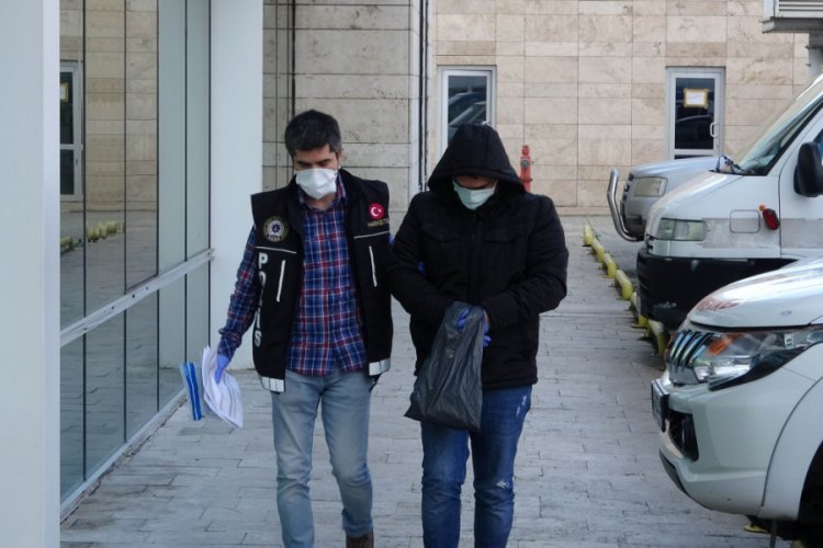 3 bin 526 adet uyuşturucu hapla yakalanan 2 kişi tutuklandı
