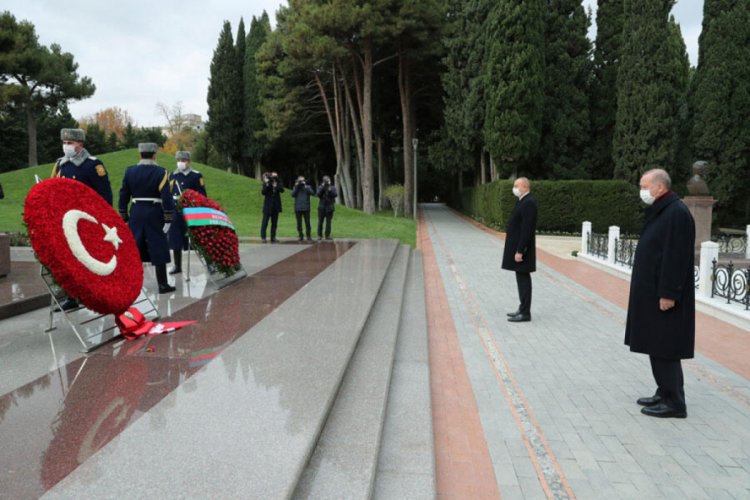 Cumhurbaşkanı Erdoğan ile Aliyev Azerbaycan'ın b&uuml;y&uuml;k zaferini kutladı