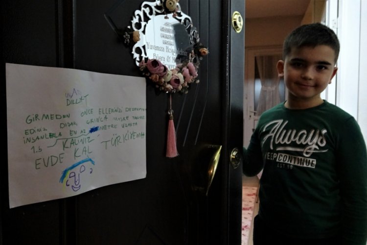 Bursa'da kurallara uymayanlara inat 8 yaşındaki çocuktan anlamlı mesaj