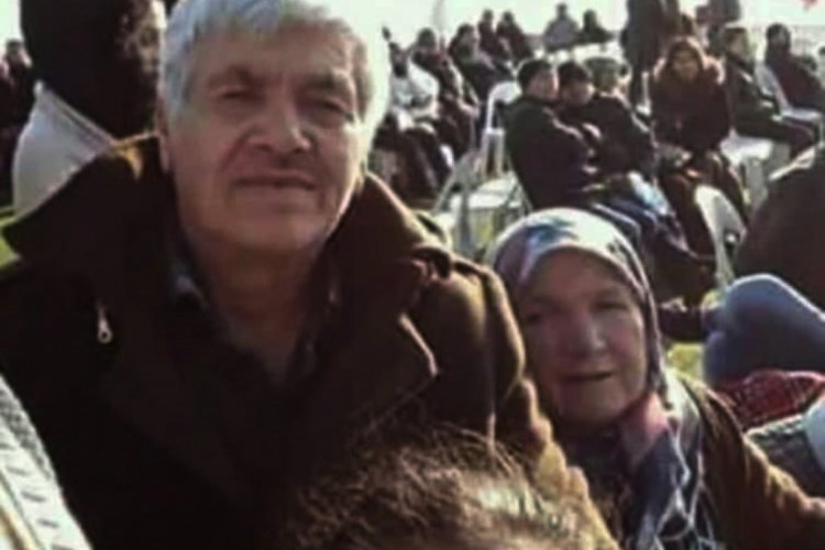Sobadan zehirlenen &ccedil;ift yan yana toprağa verildi