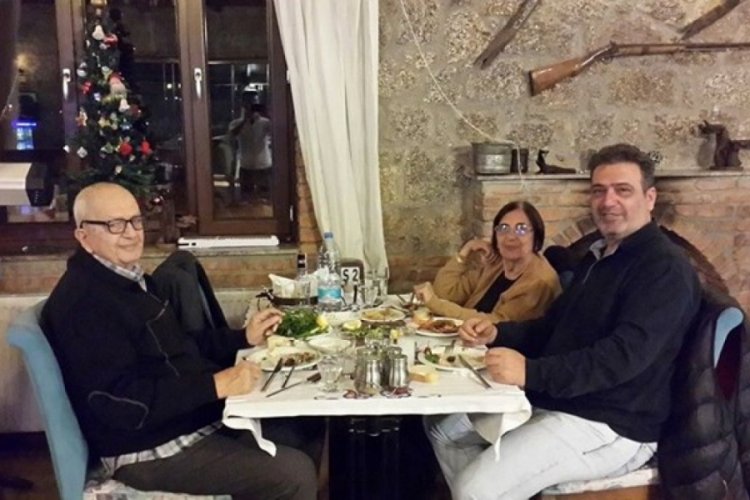Baba ve oğlu 15 g&uuml;n arayla corona vir&uuml;s kurbanı oldu