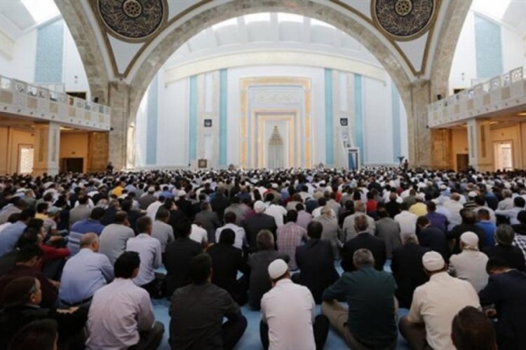Cuma namazı sonrası b&uuml;t&uuml;n camilerde yağmur duası edilecek