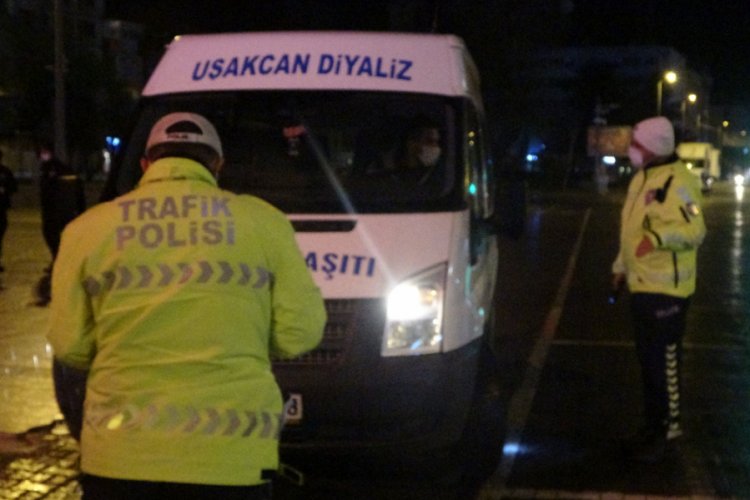 Uşak'ta kısıtlamalara uymayanlara ceza yazıldı