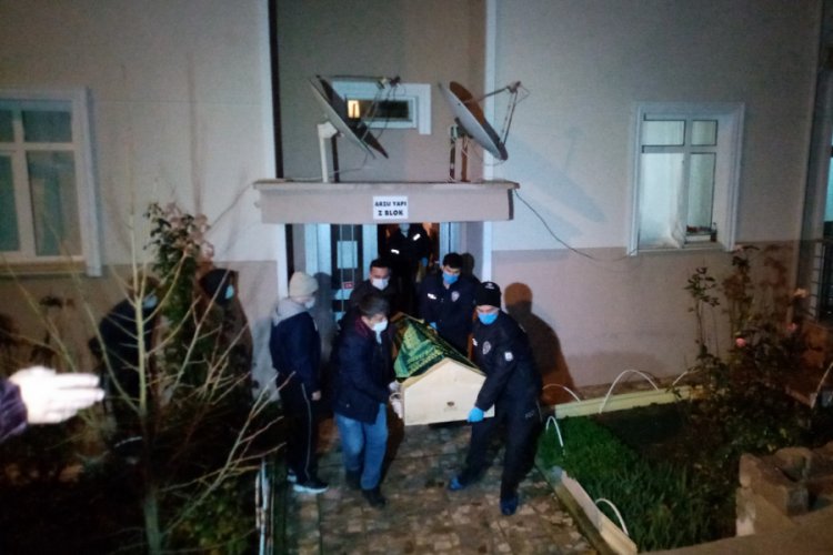 2 g&uuml;nd&uuml;r haber alınamayan yaşlı adam evinde &ouml;l&uuml; bulundu