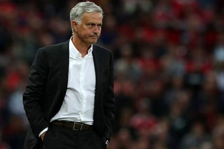 Jose Mourinho ayın teknik adamı oldu