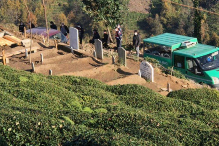 Aynı aileden 5 kişi, bir ay i&ccedil;inde Kovid-19 nedeniyle hayatını kaybetti