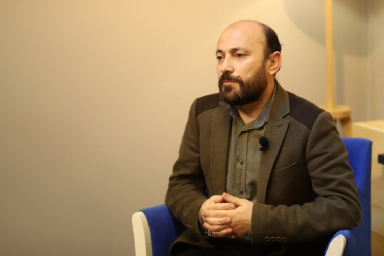 Bursa 'Yazarlık At&ouml;lyesi'nin  konuğu şair ve yazar Celal Fedai oldu
