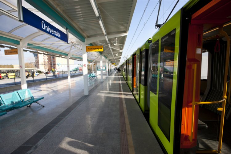 Bursa'da metro &ccedil;alışma saatlerine kısıtlama ve bakım d&uuml;zenlemesi yapıldı