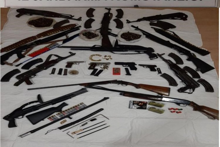 Muş'ta silah ve m&uuml;himmat ele ge&ccedil;irildi