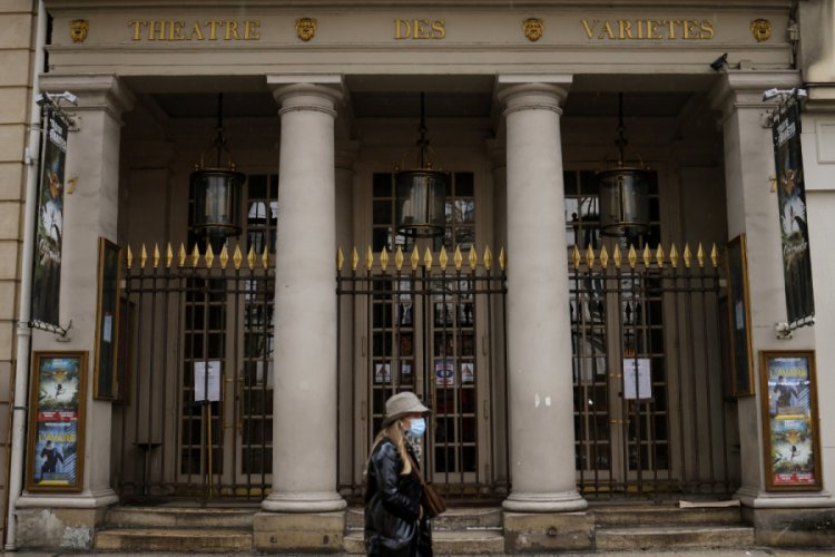 Fransa'da son 24 saatte korona vir&uuml;sten 306 &ouml;l&uuml;m