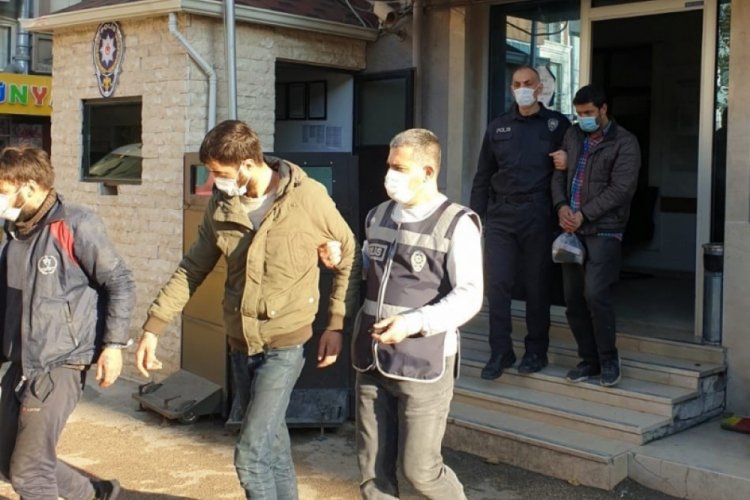 Bursa'da azılı hırsızlar son işinde yakayı ele verdi