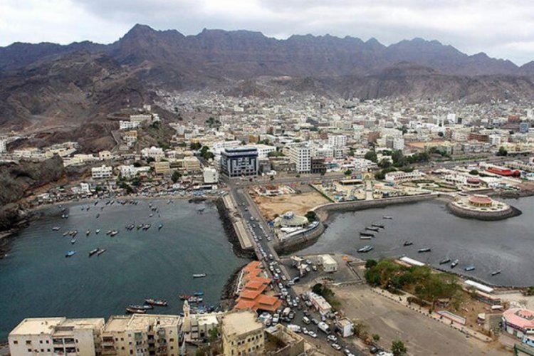 Yemen'de BAE'nin desteklediği G&uuml;ney Ge&ccedil;iş Konseyi'ne bağlı g&uuml;&ccedil;ler Aden'den &ccedil;ekilmeye başladı