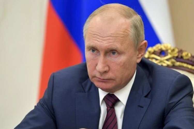 Putin, Ekonomi Bakanı'na sert &ccedil;ıktı
