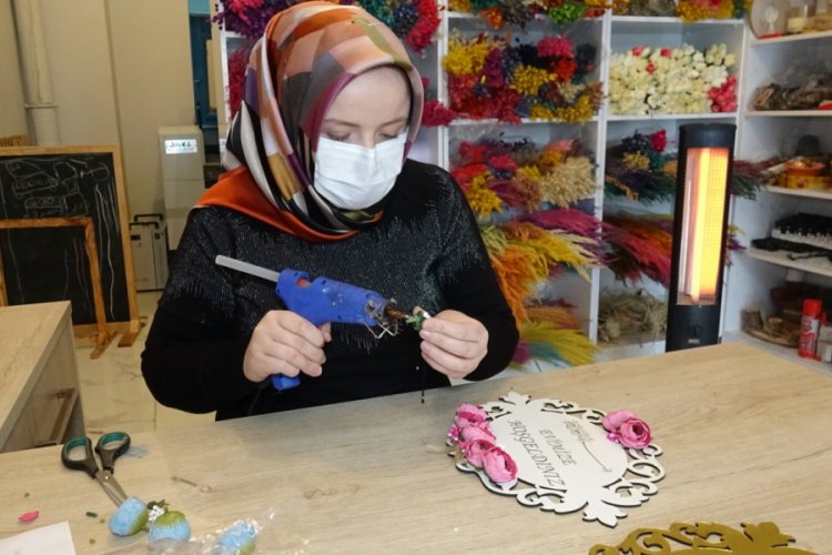 50 lira sermayeyle işe başladı, krediyle işini kurdu