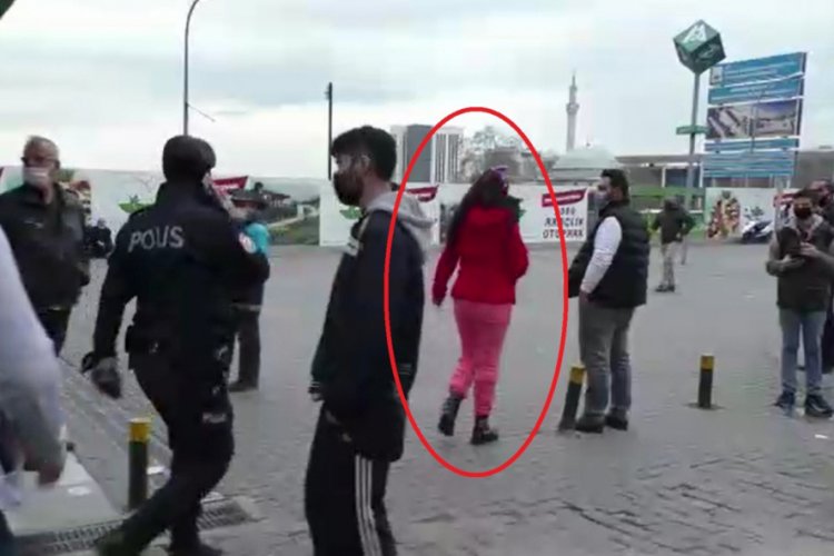 Bursa'da maske uyarısı yapan polise saldıran kadın kamerada