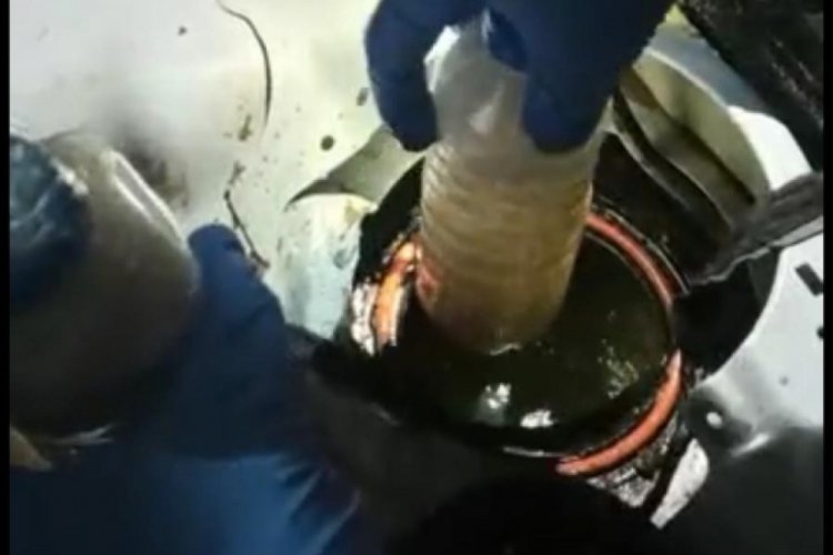 Yakıt deposunda 5 kilo 200 gram uyuşturucu ele ge&ccedil;irildi