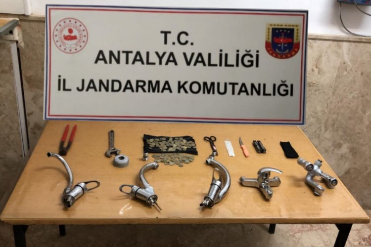 Hırsızlık zanlısı su&ccedil;&uuml;st&uuml; yakalandı
