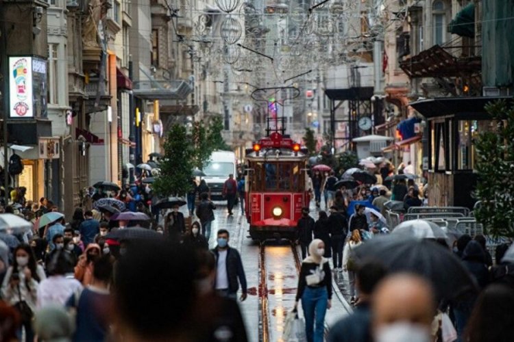 Prof. Kezban &Ouml;z&ccedil;elik 'Aşı karşıtlığı hangi gelir d&uuml;zeyinde daha y&uuml;ksek' sorusunu yanıtladı
