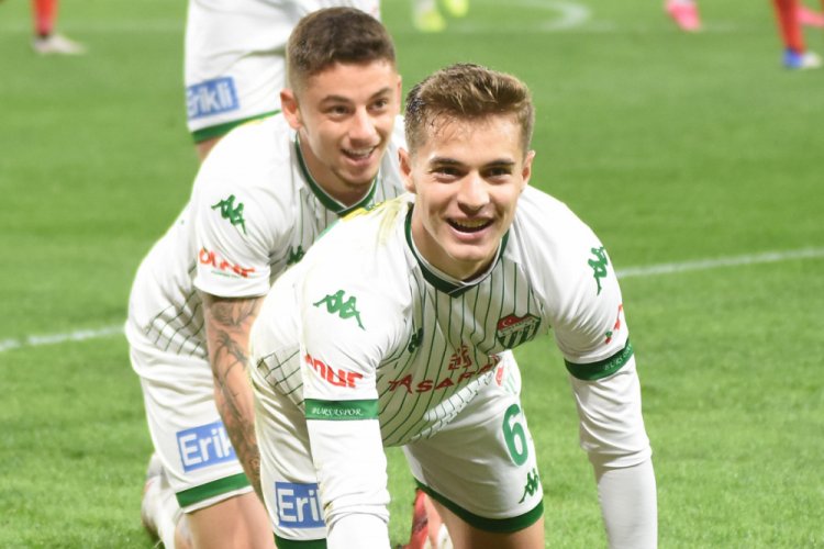Timsah'ın T&uuml;rk futboluna armağanı: Batuhan K&ouml;r