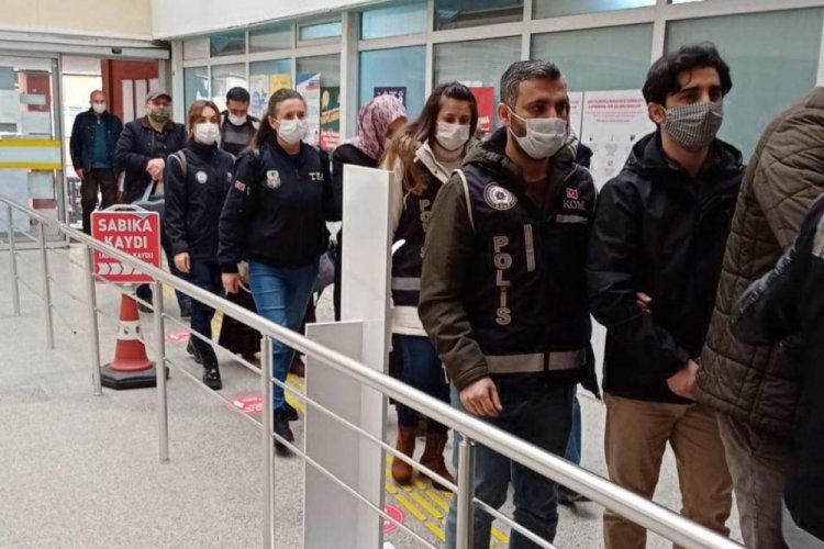 FET&Ouml;'n&uuml;n gaybubet evlerine baskın: 7 g&ouml;zaltı