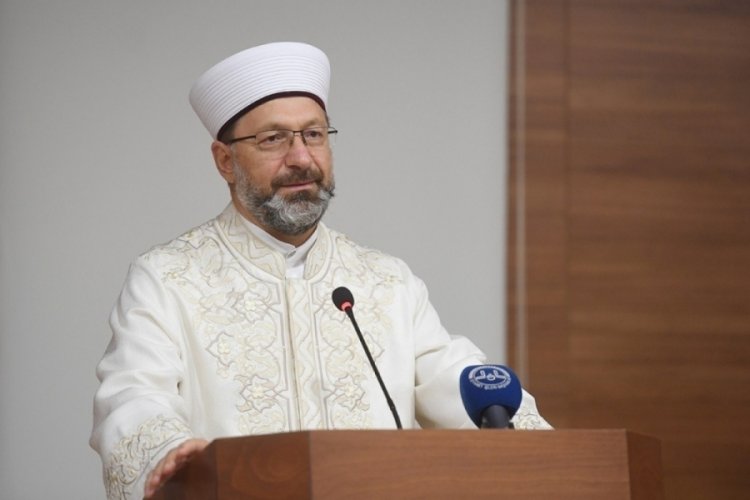 Erbaş: İlahi vahyin tamamen Allah'tan geldiğine inanırız