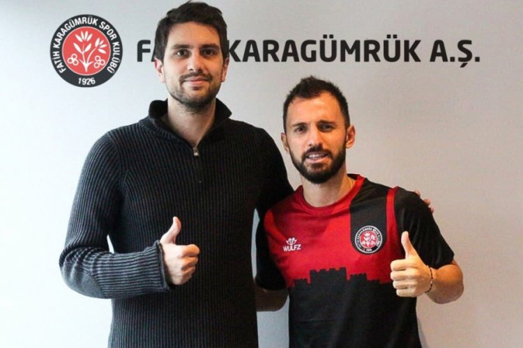 Fatih Karag&uuml;mr&uuml;k, Emre &Ccedil;olak'ı renklerine bağladı