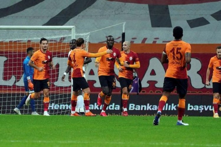 Galatasaray'da 2 futbolcunun Kovid-19 testi pozitif &ccedil;ıktı