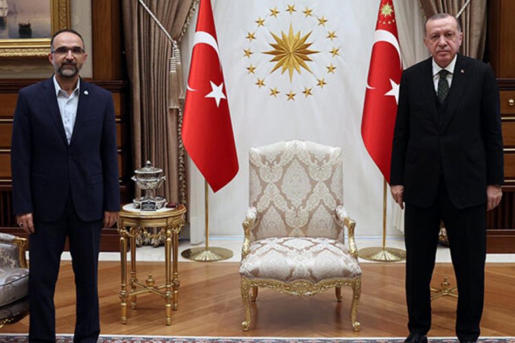 Cumhurbaşkanı Erdoğan, H&Uuml;DAPAR Genel Başkanı İshak Sağlam'ı kabul etti