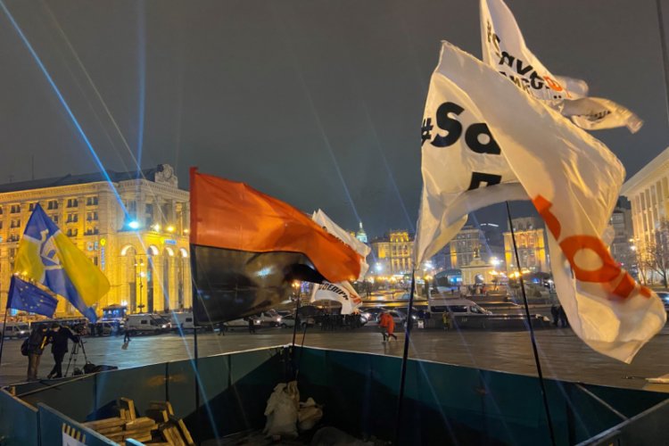 Ukrayna'daki protestolar 16'ıncı g&uuml;n&uuml;ne girdi