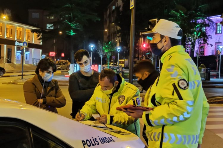 Bursa'da 'İşten d&ouml;n&uuml;yoruz' dediler, cezadan kurtulamadılar