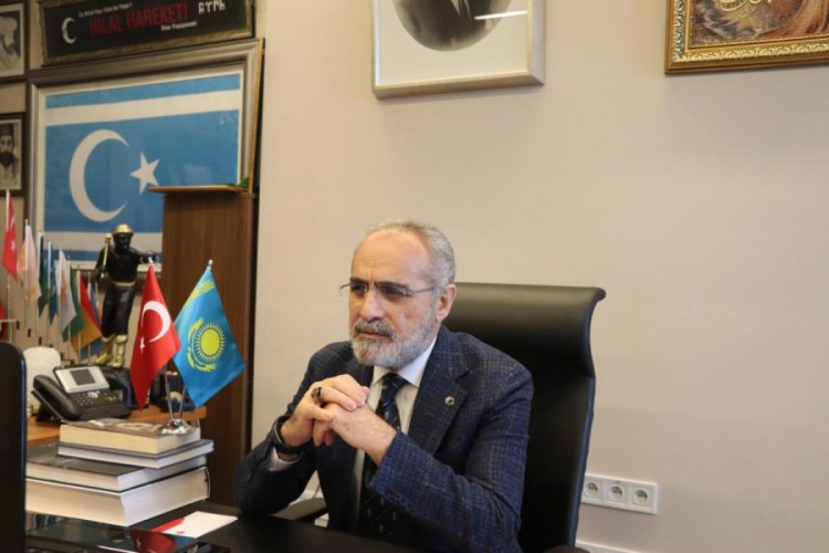 Top&ccedil;u: Kazakistan kendisine &ouml;m&uuml;r bi&ccedil;enleri sukutuhayale uğratmıştır