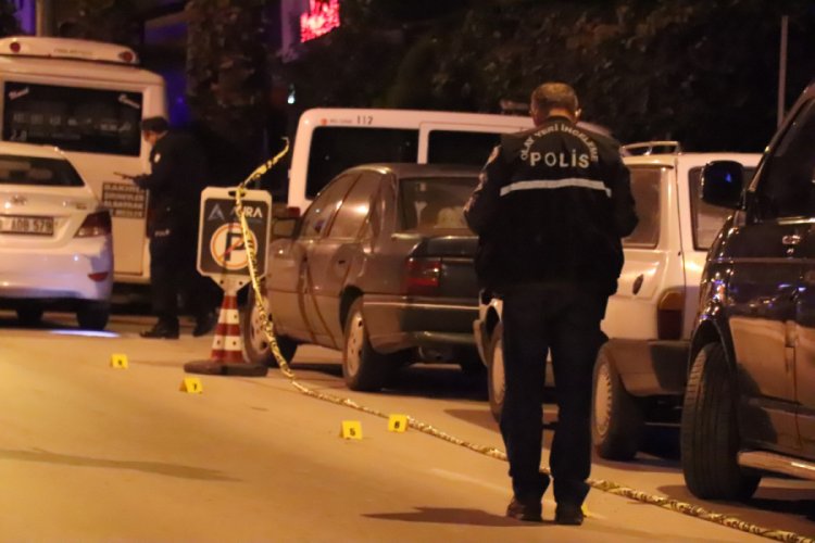 Magandaların ateş etti, mermiler 2 daireye isabet etti