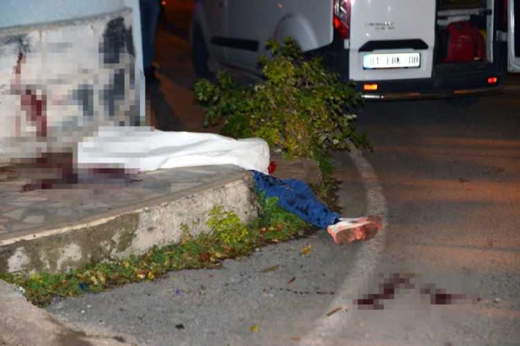 Arkadaşını borcunu &ouml;demediği i&ccedil;in &ouml;ld&uuml;rm&uuml;ş