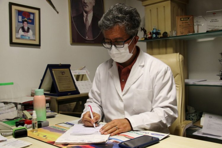 Aşı g&ouml;n&uuml;ll&uuml;s&uuml; profes&ouml;r: Antikorum y&uuml;ksek &ccedil;ıktı