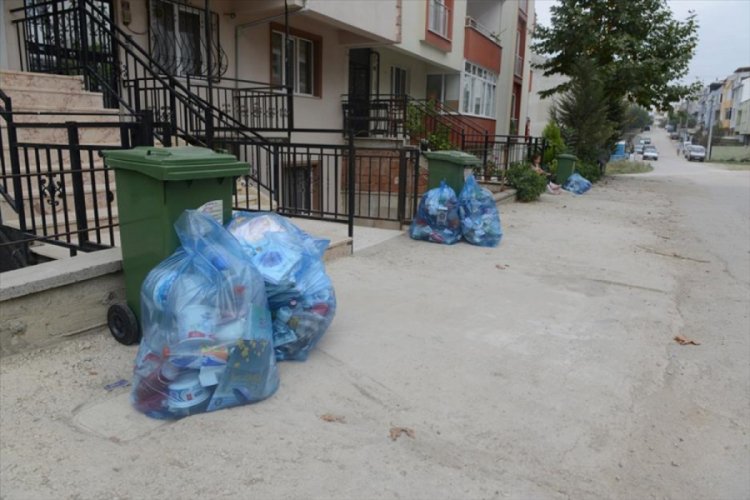 Bursa İneg&ouml;l'de 'Bireysel &Ccedil;&ouml;p Konteynırı' uygulamasıyla geri d&ouml;n&uuml;ş&uuml;m