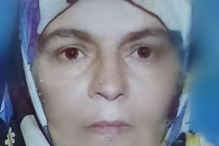 Yıkılan bah&ccedil;e duvarının altında kalan kadın hayatını kaybetti