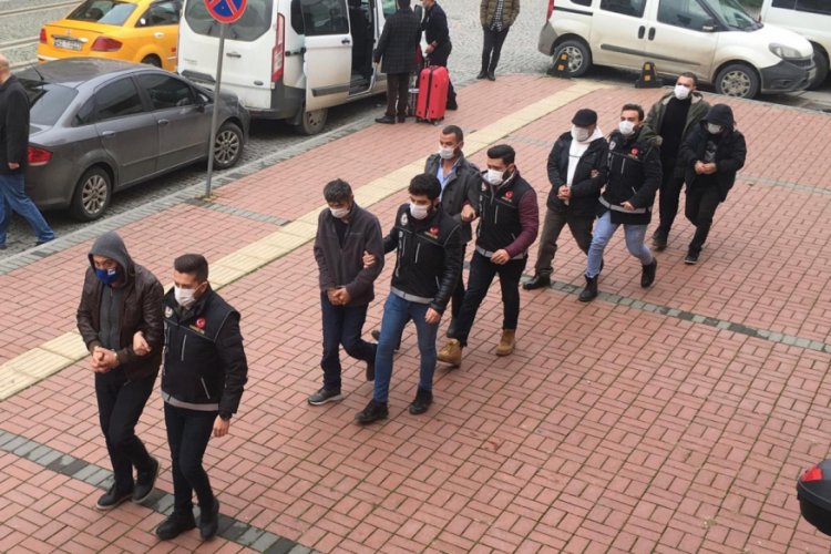 Zehir tacirleri polisin eş zamanlı operasyonuyla yakalandı