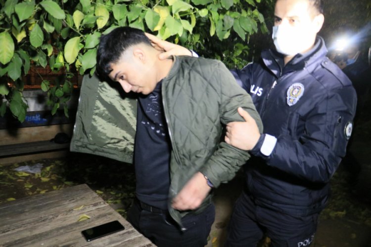 Silahlı kavgaya giden gen&ccedil; elinde tabancayla polise yakalandı