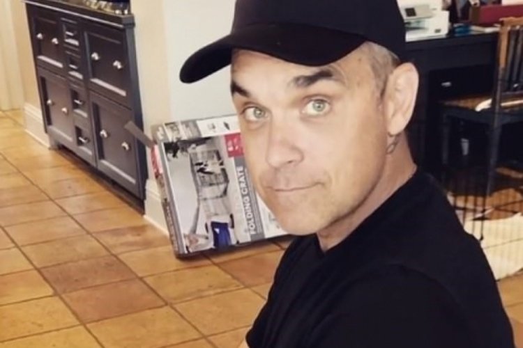 Robbie Willams balık diyeti nedeniyle &ouml;l&uuml;mden d&ouml;nd&uuml;