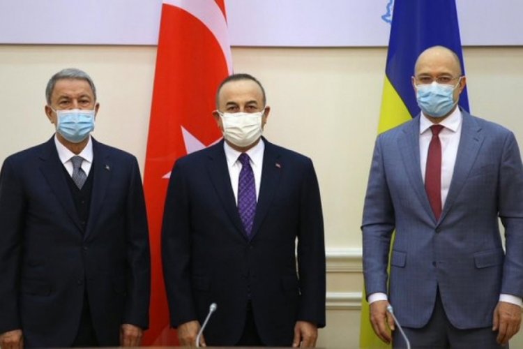 &Ccedil;avuşoğlu ve Akar Ukrayna Başbakanı Şmihal ile g&ouml;r&uuml;şt&uuml;