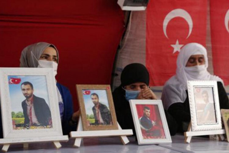 HDP &ouml;n&uuml;ndeki eylemde 474'&uuml;nc&uuml; g&uuml;n: Aile sayısı 179 oldu