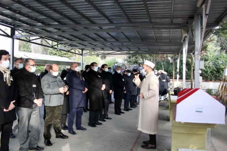 Eski G&uuml;mr&uuml;k ve Tekel Bakanı Mataracı son yolculuğuna uğurlandı